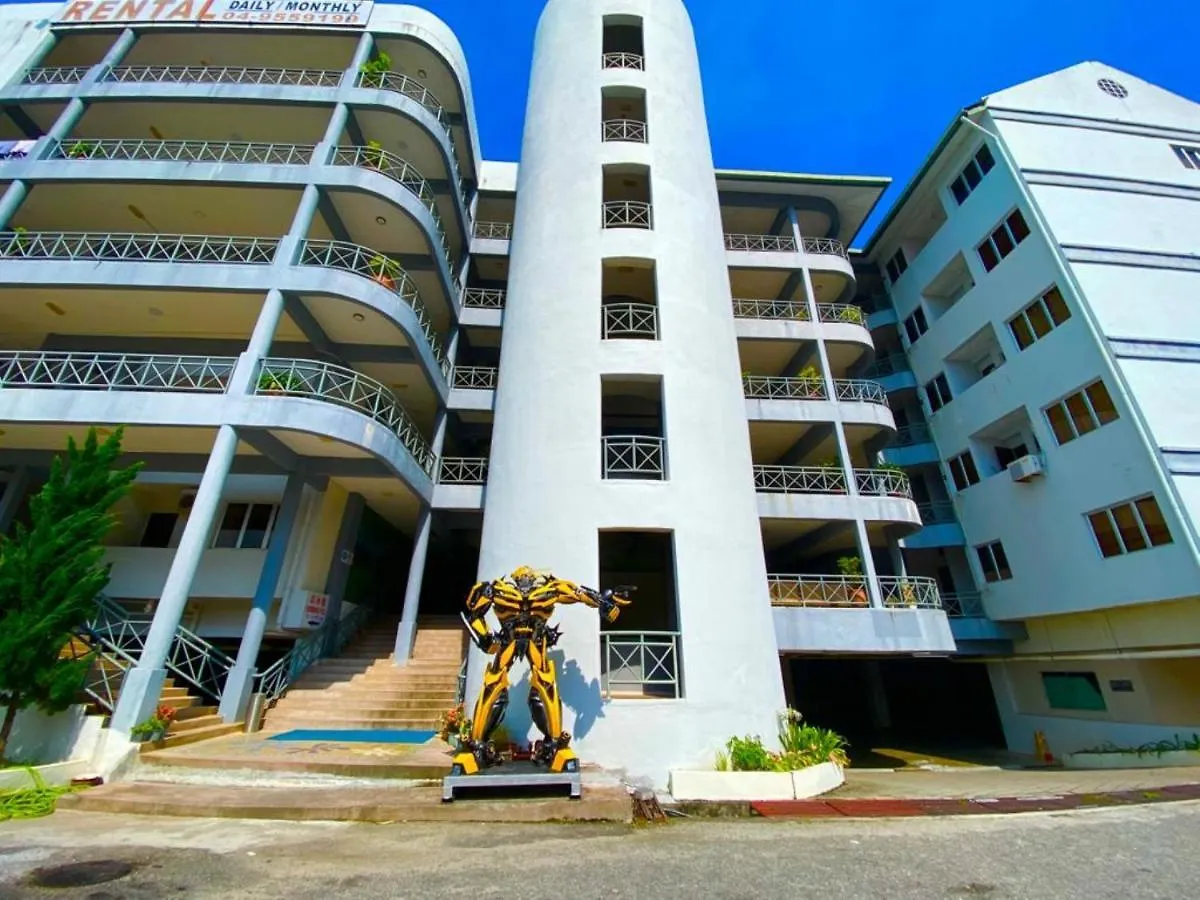 Perdana Serviced Apartment & Resorts Padang Mat Sirat 3*,