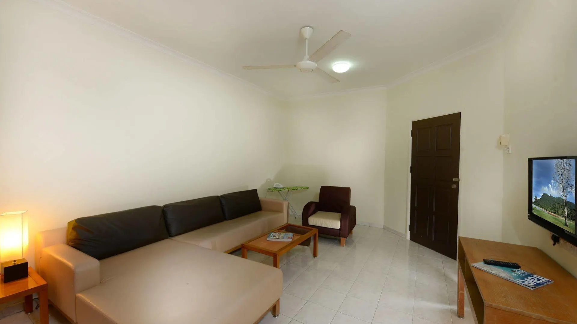 Perdana Serviced Apartment & Resorts Padang Mat Sirat 3*,